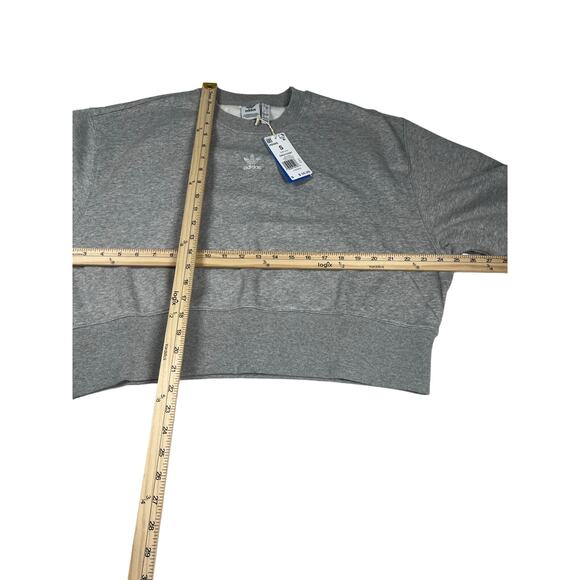 Adidas Women’s Adicolor Essentials Crew Sweatshirt in Gray, size S, NWT - Picture 5 of 8